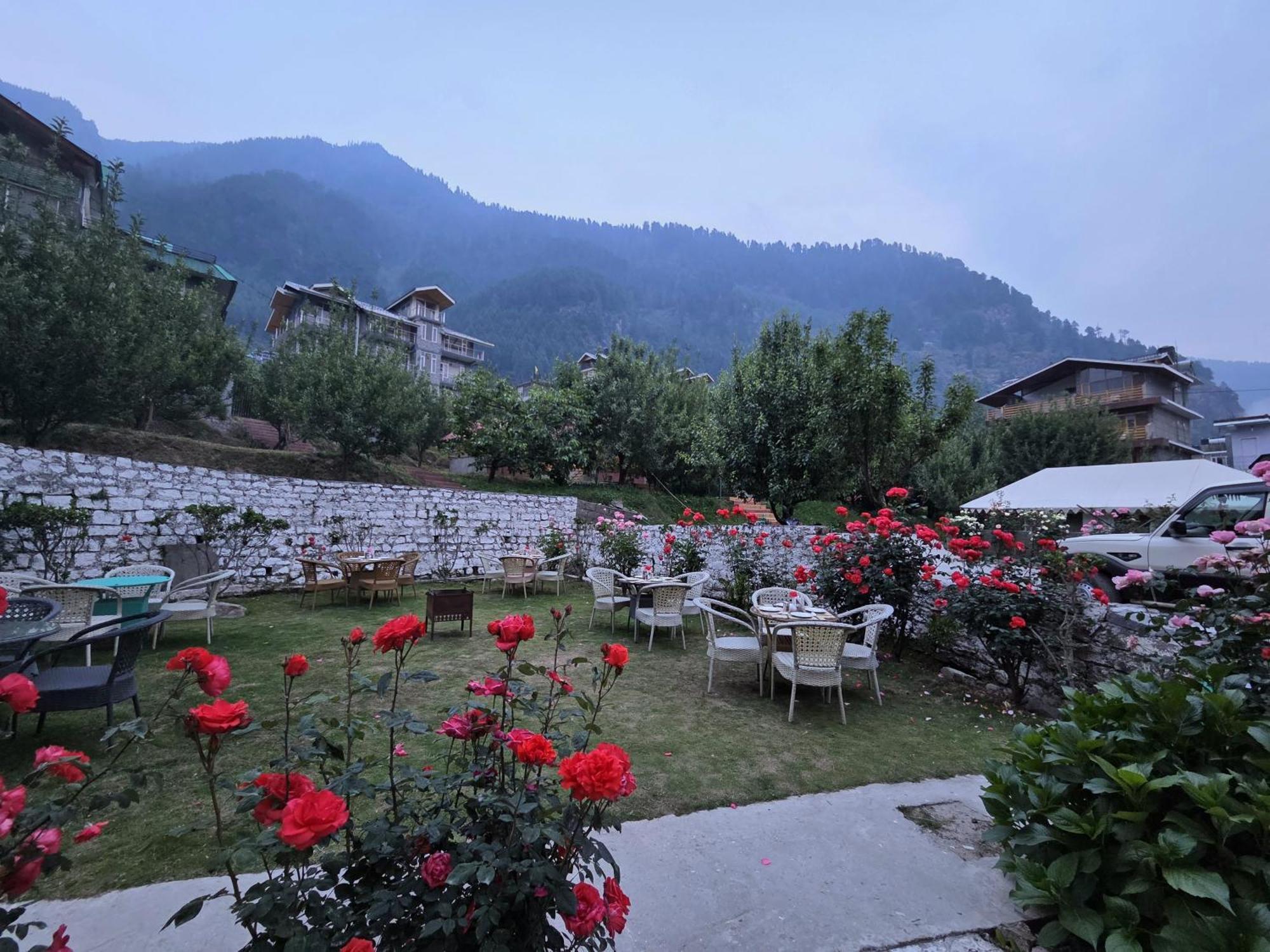 Hill River Resort By West Western Manali  Exterior photo