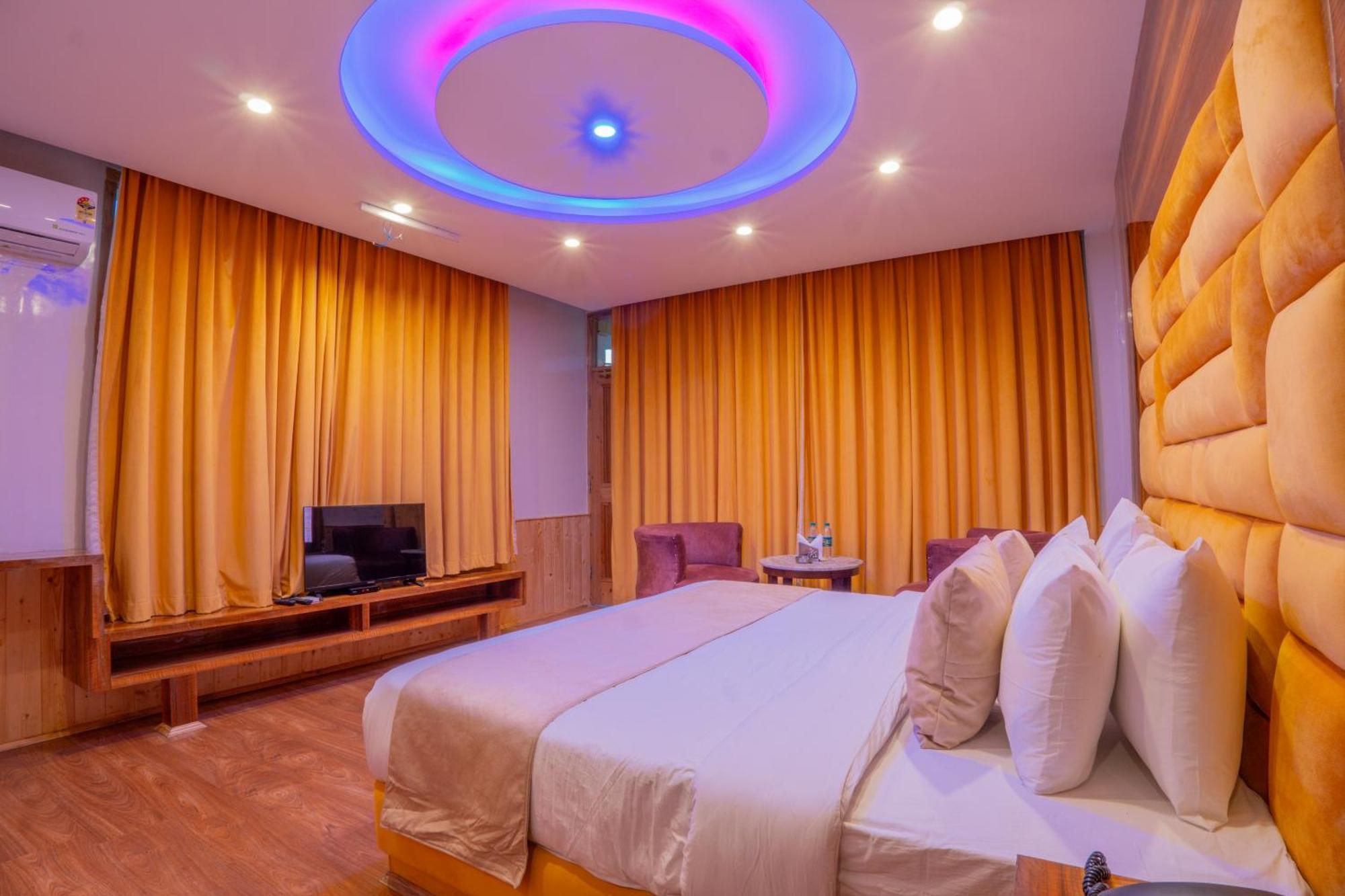 Hill River Resort By West Western Manali  Exterior photo