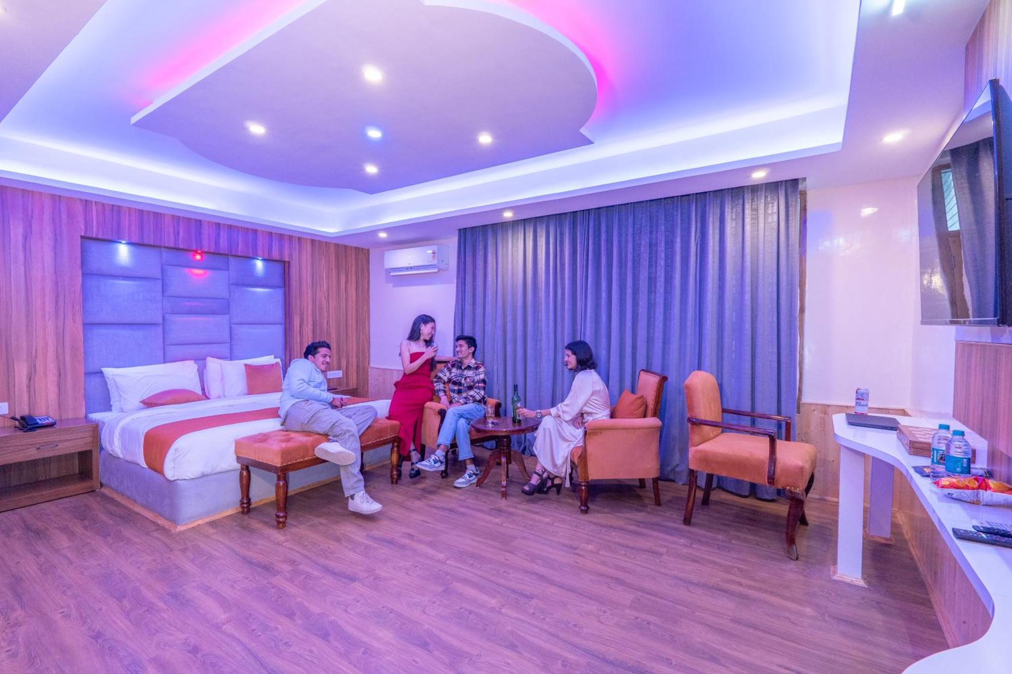 Hill River Resort By West Western Manali  Exterior photo