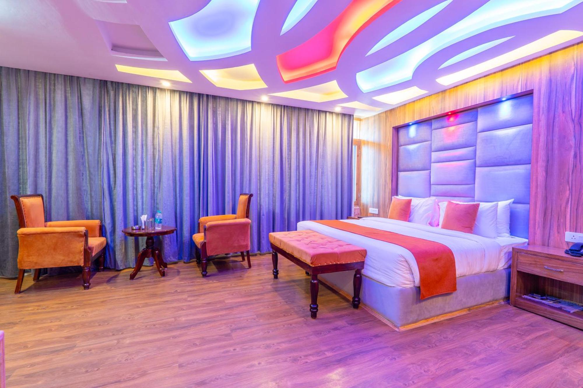 Hill River Resort By West Western Manali  Exterior photo